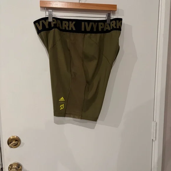 NWT Adidas IVY PARK Peloton Cycling Shorts 3X Focus Olive/Black - Picture 5 of 10